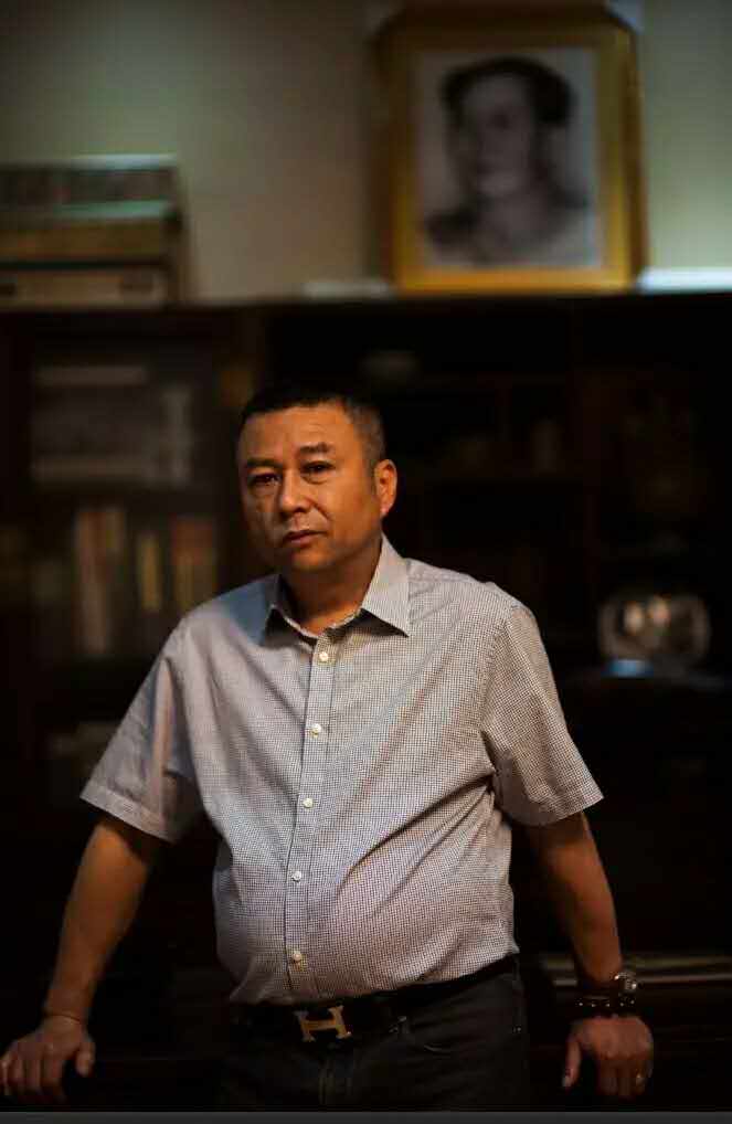 潘会长个人照片.jpg