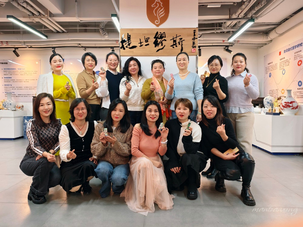 7f9718525ea37d2de947aa8cbaeb42fc.jpg 7f9718525ea37d2de947aa8cbaeb42fc.jpg